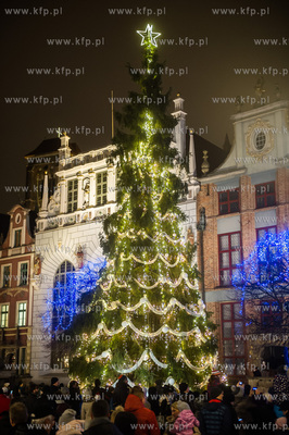 Gdańsk. Przywitanie Swietego Mikolaja oraz zapalenie...