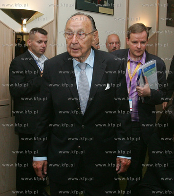 Szczecin. W hotelu Radisson odbywaly sie dzis II dni...