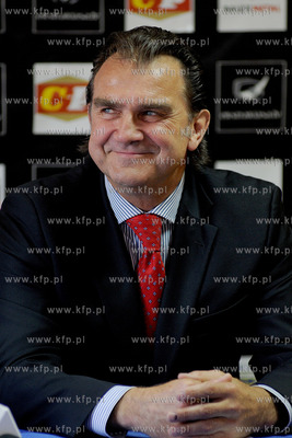 Dariusz Pasieka zostal nowym trenerem Arki Gdynia....