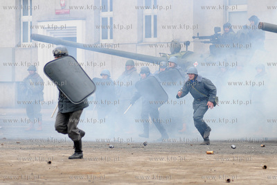 Plan zdjeciowy filmu o masakrze robotnikow na Wybrzezu...