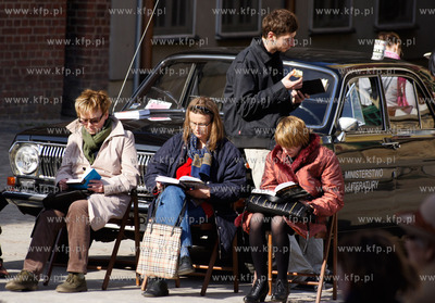 Gdansk. Dlugi Targ. Zjednoczenie czytelnicze wraz z...