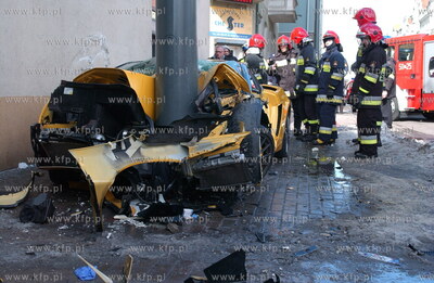 Sopot. Al Niepodleglosci 780. Samochod Lamborgini z...