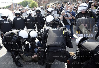 Gdansk I Trojmiejski Marsz Rownosci organizowany przez...