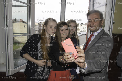 Slupsk. Greenpeace ufundowal budowe elektrowni slonecznej...