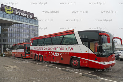 Gdańsk Oliwa. Ambulans do pobierania krwi przed OBC,...