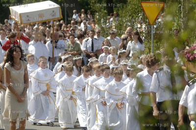 Lezno. Procesja w Boze Cialo.
07.06.2007
fot. Maciej...