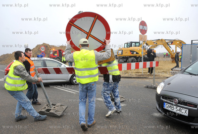 Oficjalne rozpoczecie budowy nowego terminalu, plyty...