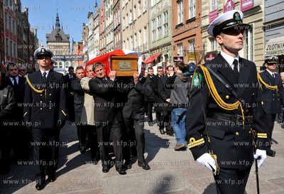 Pomorze zegna Macieja Plazynskiego, ktory zginal tragicznie...