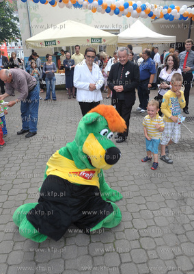 Festyn "Zeszyt dla ucznia" na terenie Gdanskiego Domu...