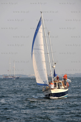 Wielka parada zaglowcow po Zatoce Gdanskiej na zakonczenie...