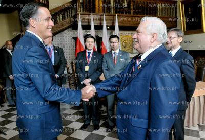 Mitt Romney, kandydat Partii Republikanskiej na prezydenta...