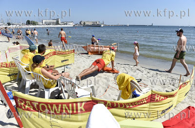 Plaża Gdynia - Środmieście. Punkt ratowników z...