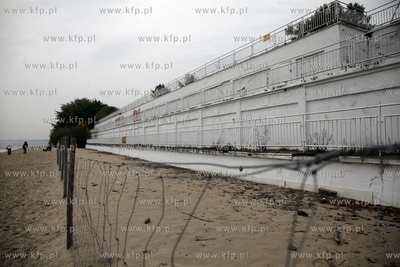 Gdynia Orlowo. Lazienki przy molo.
14.10.2012
fot....