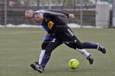 Gdansk. Boisko przy ul. Traugutta.  Sylwestrowy mecz...