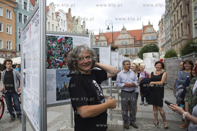 Gdańsk. Długi Targ. Wernisaż wystawy zdjęć Zbigniewa...