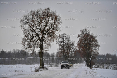 Zima na Żuławach.  Zaśniezone drogi. 16.01.2021...