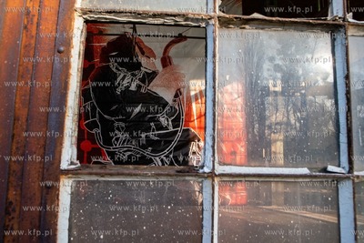 Gdańsk. Street art w Stoczni Cesarskiej. Nz. Spawacz...