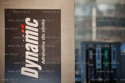 Gdansk. Protest kierowcow przeciwko rosnacym cenom...