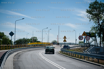 Oddany do uzytku most zwodzony nad Sluza Poludniowa...