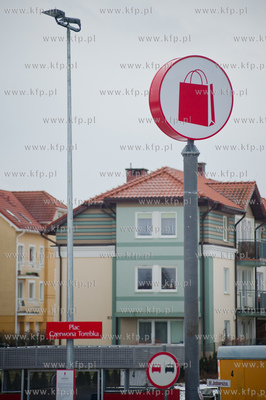 Gdansk. Osowa. Czerwona Torebka - siec pasazy handlowych...