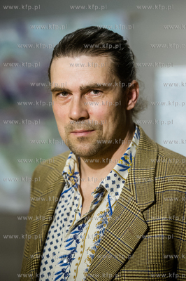 Gdansk. Klub Zak. Malarski performance Mikolaja Harmozy...