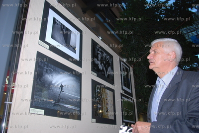 CH Manhattan. Wreczenie nagrod i otwarcie wystawy pokonkursowej...