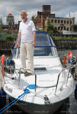 Prezydent Wejherowa Krzysztof Hildebrandt przyplynal...