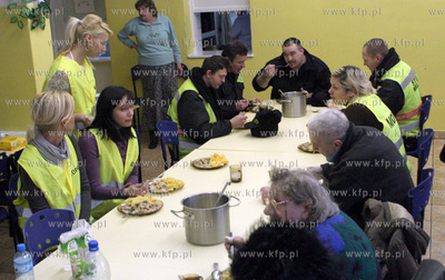 Wybuch w budynku przy ul. Matejki w Szczecinie. Rannych...