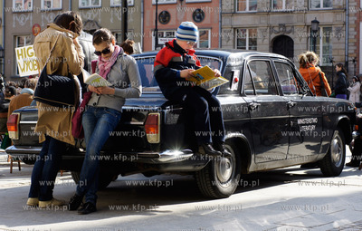 Gdansk. Dlugi Targ. Zjednoczenie czytelnicze wraz z...