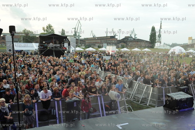 Stocznia Gdanska. Koncert Meskie Granie. Nz. Fish Emade...