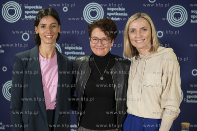Sopoteka. Sopockie Spotkania Kobiet.  W spotkaniu uczestniczyly:...