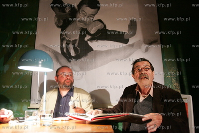 Do Gdanska przyjechal pisarz Gunter Grass, w pubie...