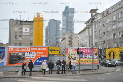 Pocztek budowy budynku przez firme Invest Komfort na...