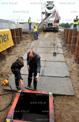 Gdansk.  Obwodnica Trojmiasta. Wmurowania kamienia...