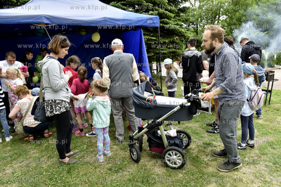 Dni Sąsiadów. Festyn przy parafii Miłosierdzia Bożego...