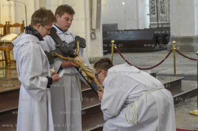 Gdańsk. Bazylika Mariacka. Liturgia Męki Pańskiej,...