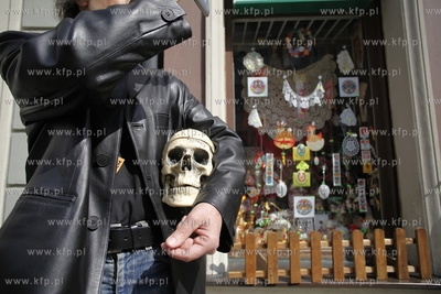 Gdansk. Ul. Dlugi Targ. Happening Pierwszy Zjazd Hamletów...