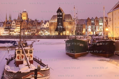 Gdansk. Marina gdanska i Dlugie Pobrzeze. 30.01.2014...