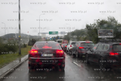 Obfite opady deszczu w Gdańsku. Nz. ul. Słowackiego.
14.07.2016
fot....