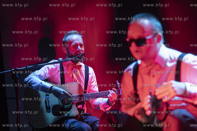 Festiwal Świat Mało Znany. Koncert zespołu Caritas...