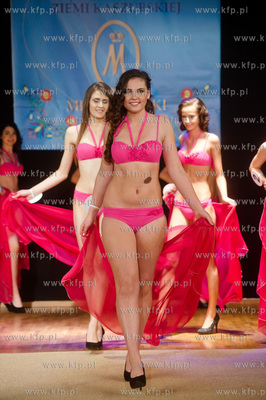 Gminny Dom Kultury w Pierwoszynie. Gala Finalowa Miss...