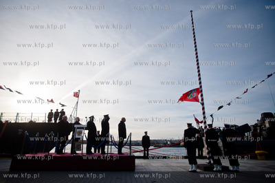 Port Wojenny w Gdyni. Ceremonia ostatniego opuszczenia...