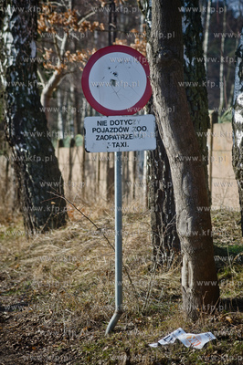 Gdansk. Oliwa, Trojmiejski Park Krajobrazowy. Sciezka...