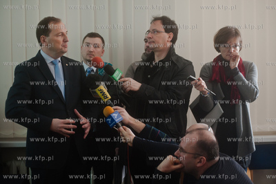 Gdansk. Lotos Petrobaltik. Konferencja prasowa poswiecona...