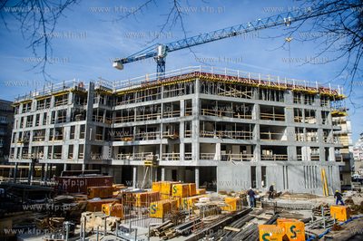 Gdynia. Budowa kompleksu mieszkalno-uslugowego Baltiq...