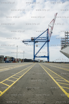 Do DCT Gdańsk zawinął największy kontenerowiec...