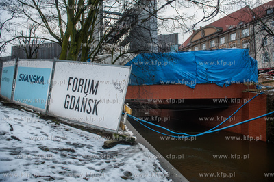 Gdańsk. Budowa kompleksu handlowo usługowego Forum...