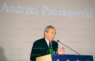 Gdansk. Konferencja W przededniu wielkiej zmiany. Okragly...