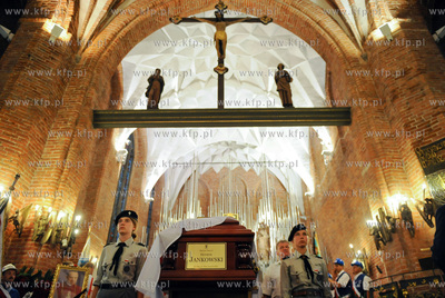 Gdansk. Bazylika sw Brygidy. Msza sw  w intencji zmarlego...