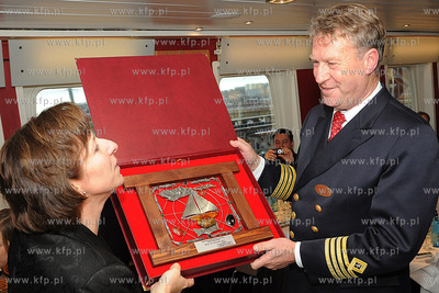 Uroczystosc chrztu nowego promu Stena Line zacumowanego...